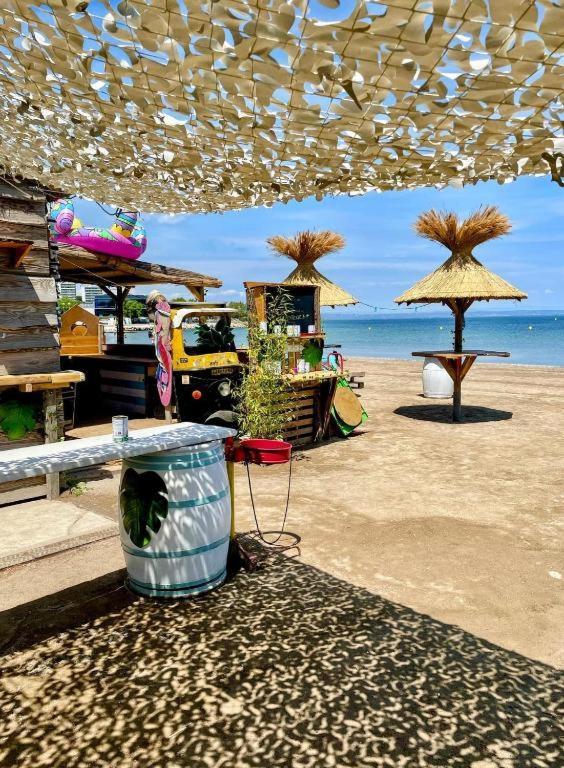 Les Hebergements De La Plage En Ville Martigues Buitenkant foto