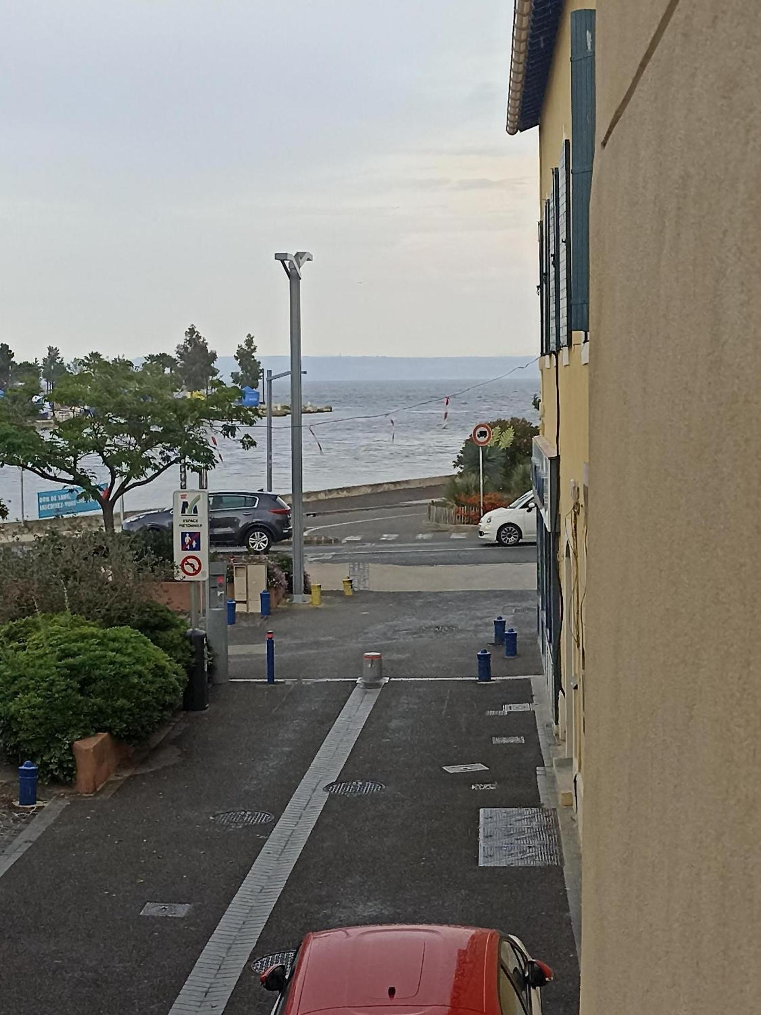 Les Hebergements De La Plage En Ville Martigues Buitenkant foto